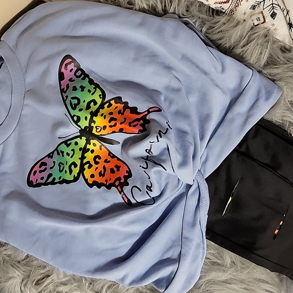 NWOT GIRLS Crop Butterfly set